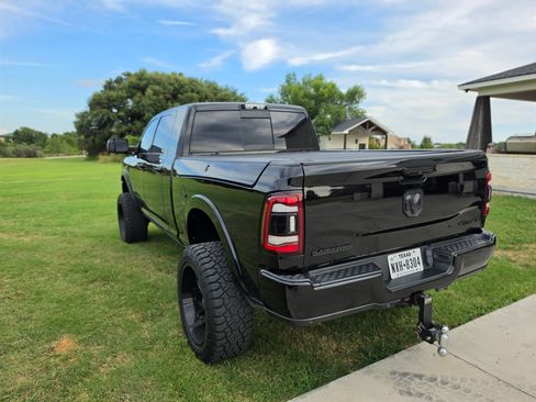 Used 2020 RAM 2500 Laramie AWD/4WD image 6