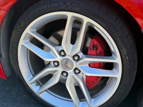 Used 2019 Chevrolet Corvette Stingray Coupe 2D w/ 2LT Preferred Equipment Group image 15