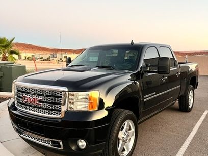 Used 2014 GMC Sierra 2500 Denali w/ Suspension Package, Off-Road