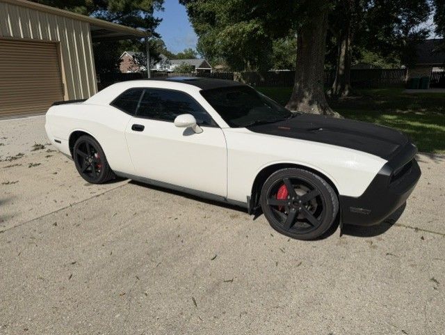 Used 2009 Dodge Challenger R/T RWD image 1