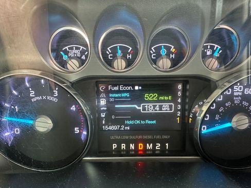 Used 2014 Ford F250 Lariat w/ Lariat Interior Package image 9