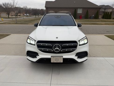 Used 2022 Mercedes-Benz GLS 450 450 4MATIC Sport Utility 4D image 2