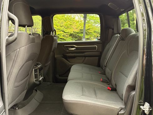 Used 2021 RAM 1500 Big Horn AWD/4WD image 11