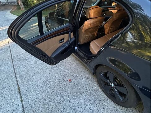 Used 2008 BMW 528xi 528xi Sedan 4D image 12