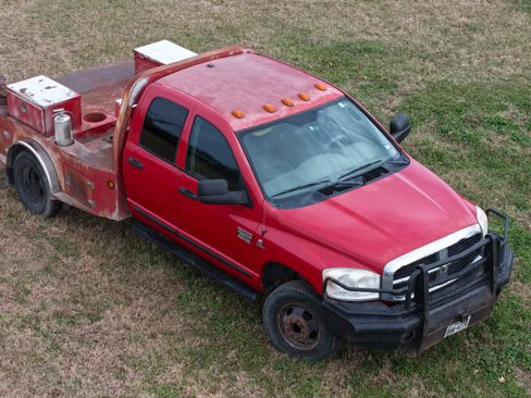 Used 2007 Dodge Ram 3500 Truck SLT image 9