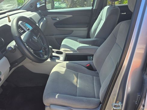 Used 2019 Honda Pilot LX image 26