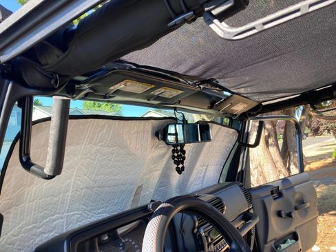 Used 2006 Jeep Wrangler Unlimited Rubicon AWD/4WD image 19
