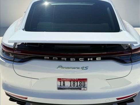 Used 2022 Porsche Panamera 4S image 8