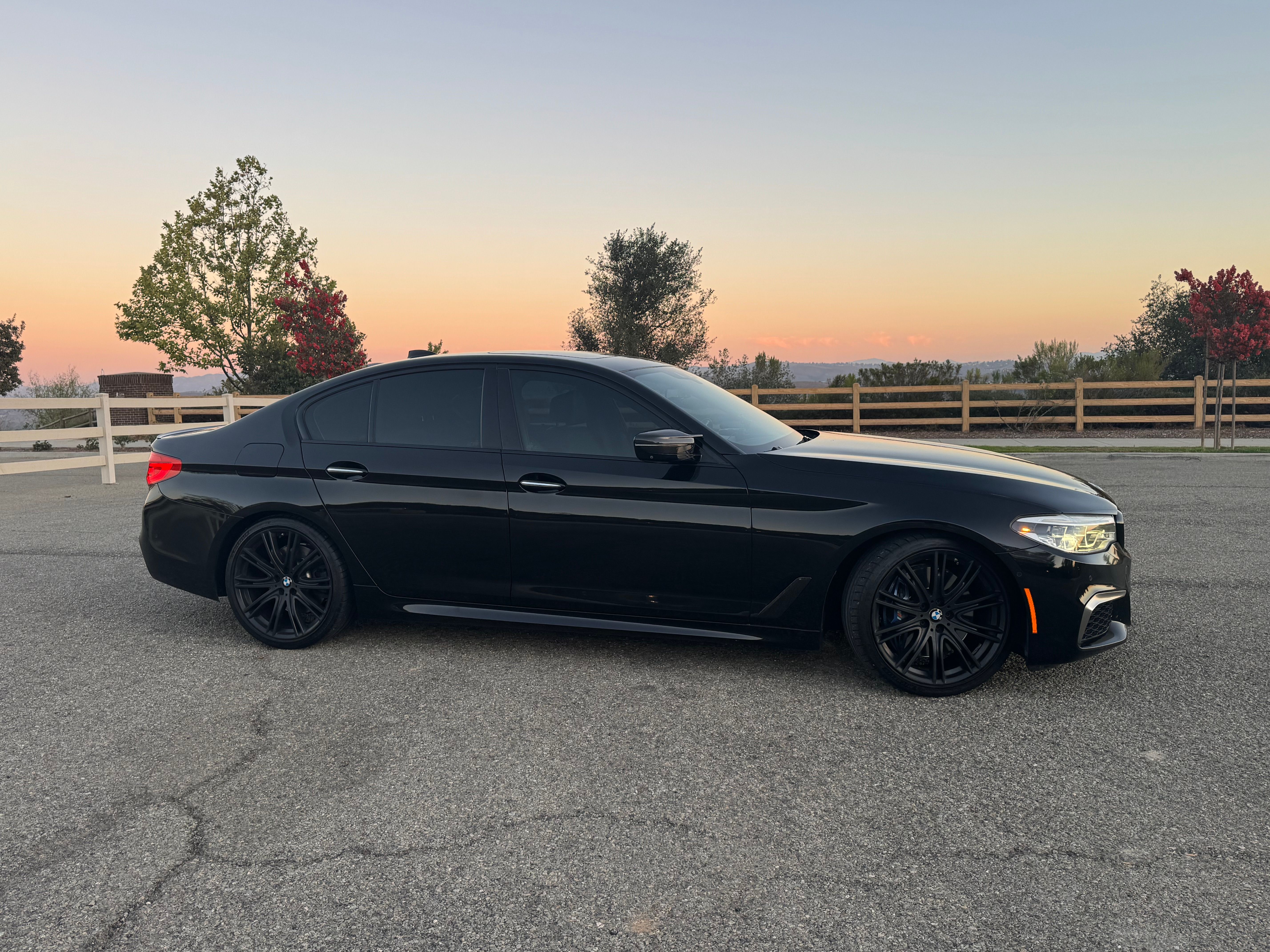 Used 2018 BMW M550i xDrive AWD/4WD image 6