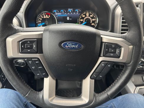 Used 2015 Ford F150 Platinum w/ Max Trailer Tow Package image 32