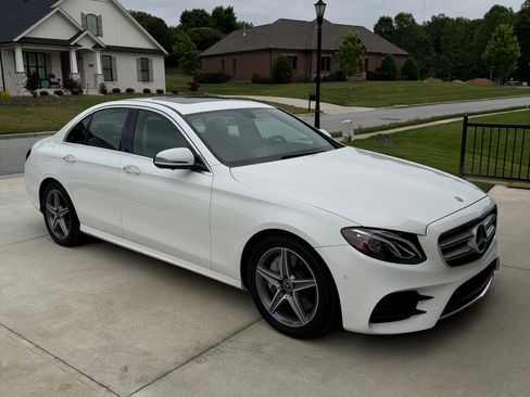 Used 2020 Mercedes-Benz E 350 Sedan image 1