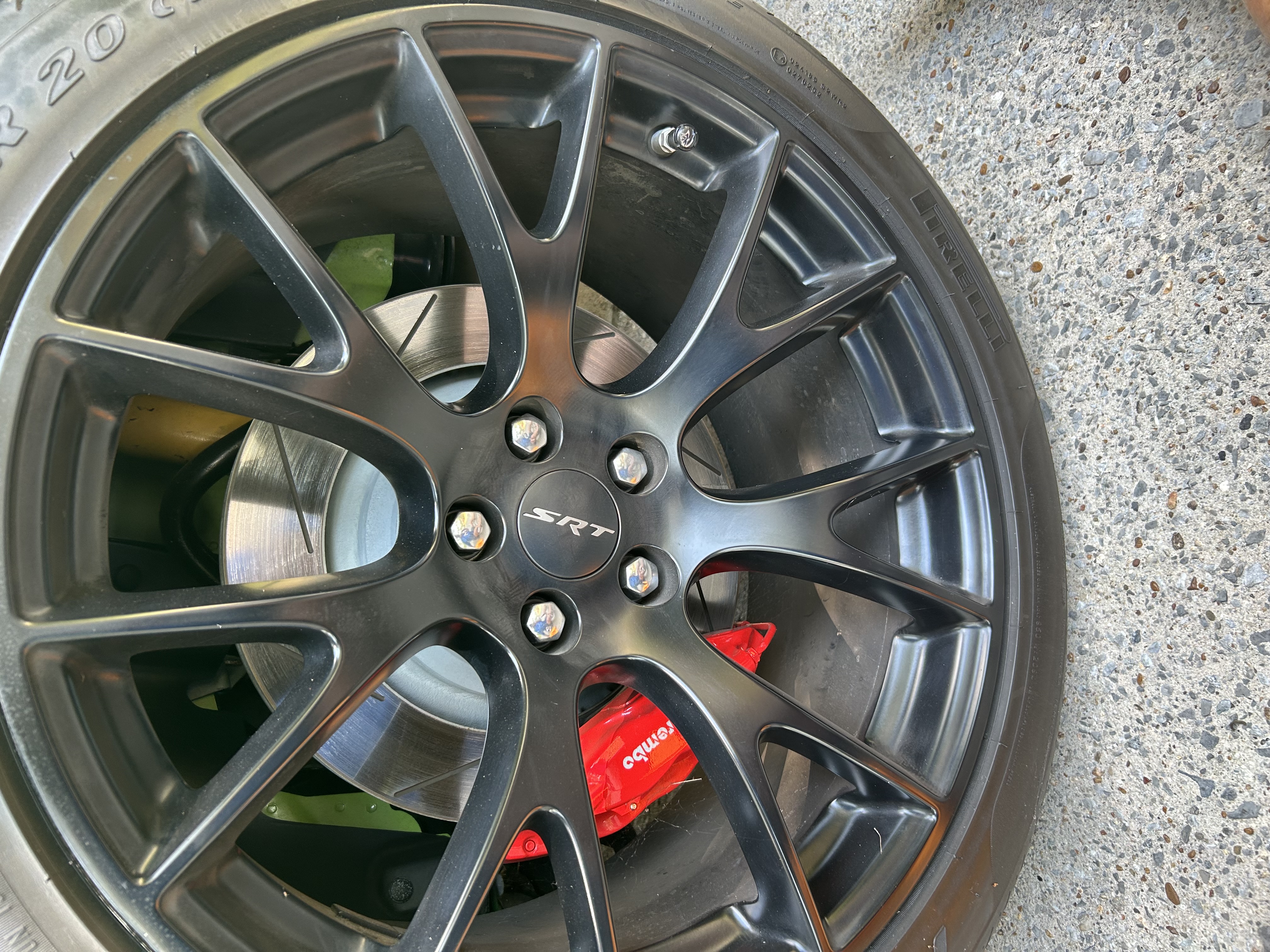 Used 2015 Dodge Challenger SRT Hellcat RWD image 4