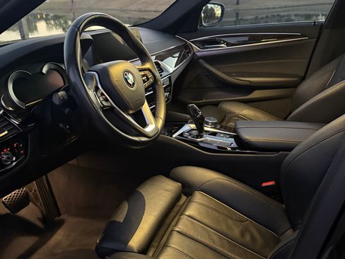 Used 2018 BMW 540i image 10