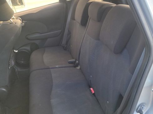 Used 2011 Honda Fit Sport image 2