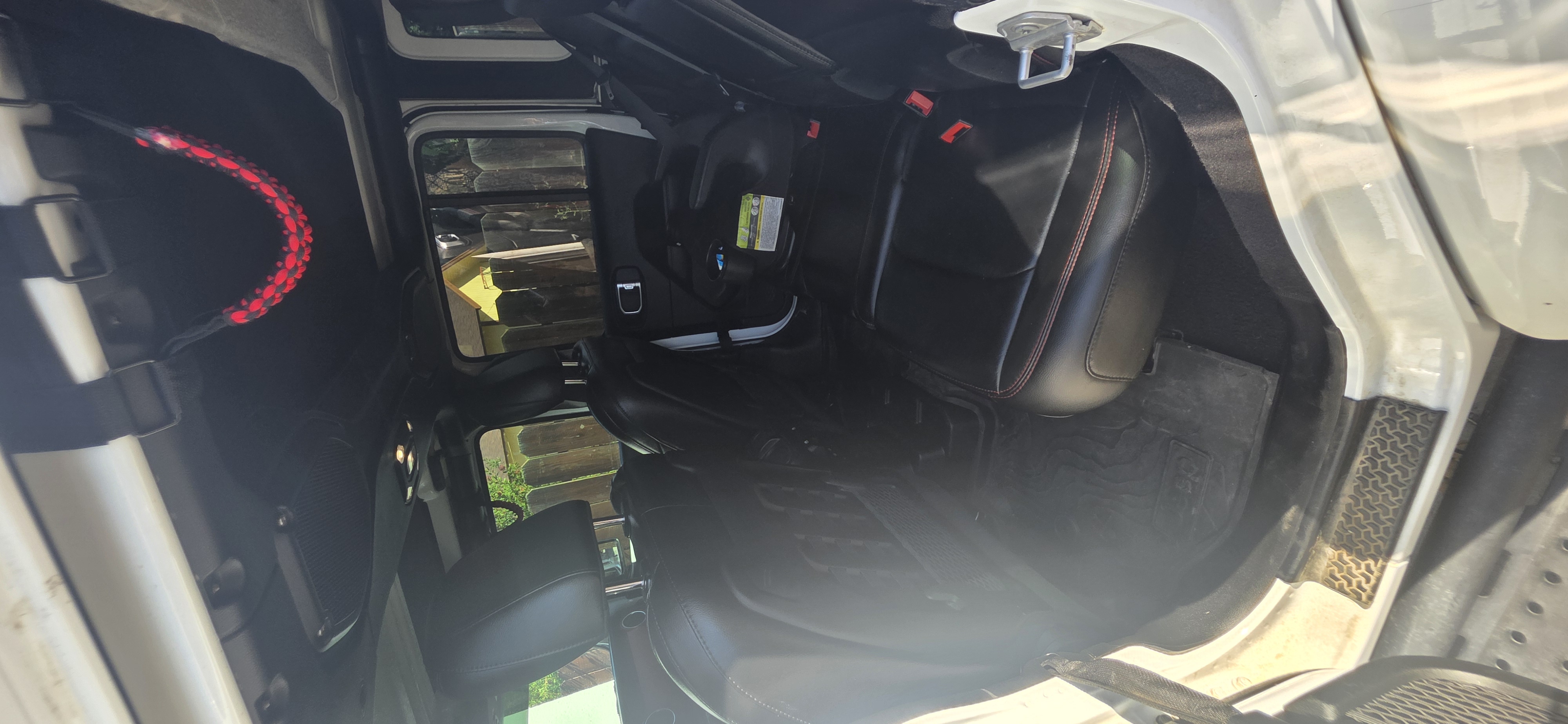 Used 2021 Jeep Wrangler Unlimited Rubicon AWD/4WD image 12