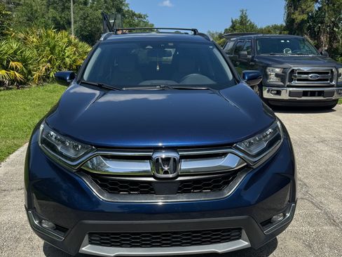 Used 2018 Honda CR-V Touring image 1