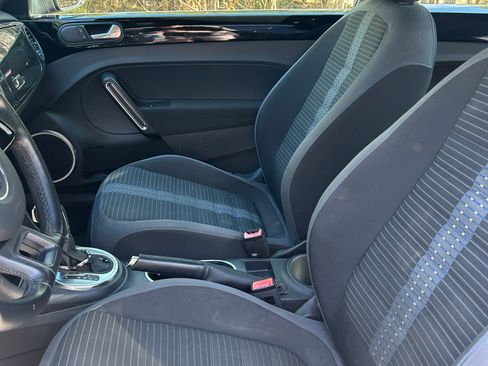 Used 2012 Volkswagen Beetle Turbo image 8