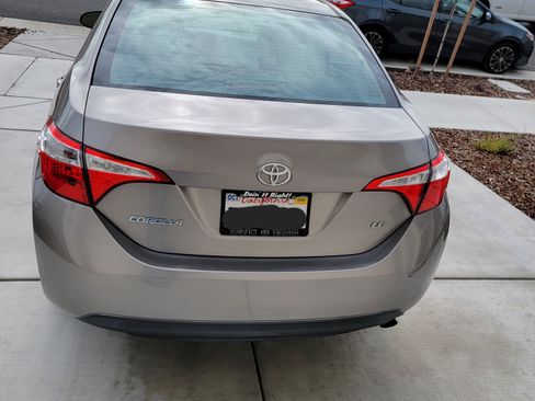 Used 2015 Toyota Corolla LE image 6