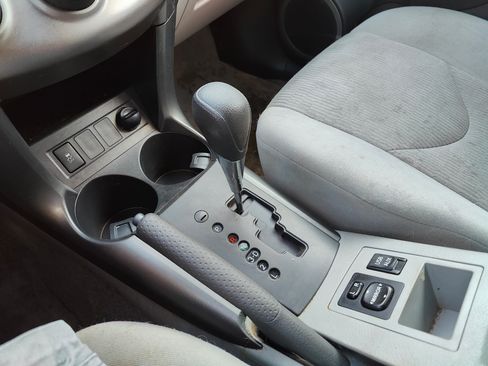 Used 2012 Toyota RAV4 4WD image 19