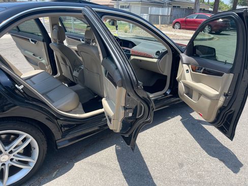Used 2014 Mercedes-Benz C 250 Sedan image 15