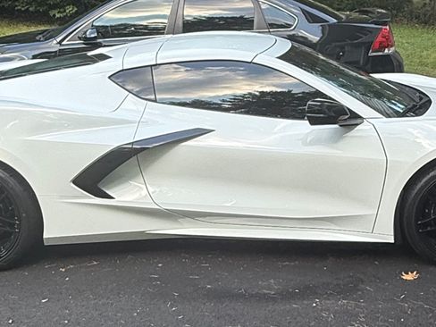 Used 2024 Chevrolet Corvette Stingray Preferred Cpe w/ Z51 Performance Package RWD image 27
