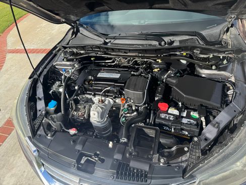 Used 2014 Honda Accord Sport image 21