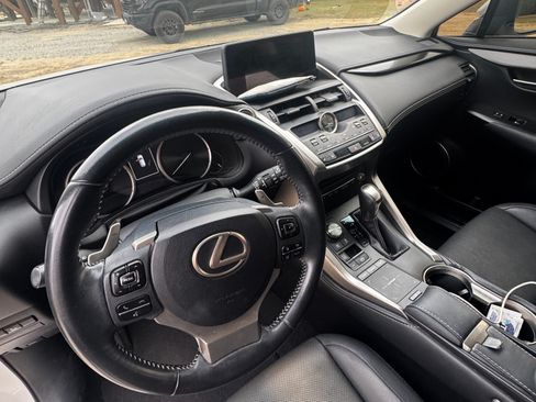 Used 2019 Lexus NX 300h AWD image 10