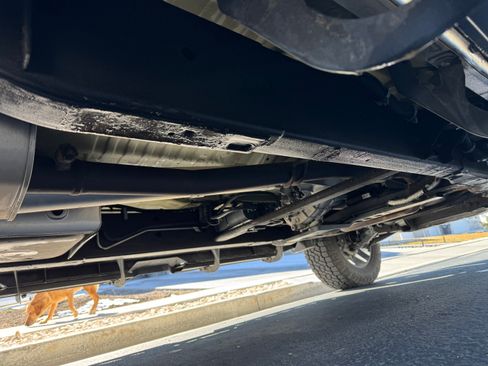 Used 2022 Chevrolet Silverado 1500 LT Trail Boss w/ Convenience Package II image 21