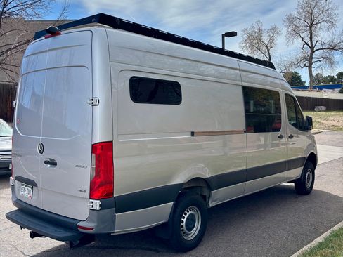 Used 2022 Mercedes-Benz Sprinter 2500 image 5