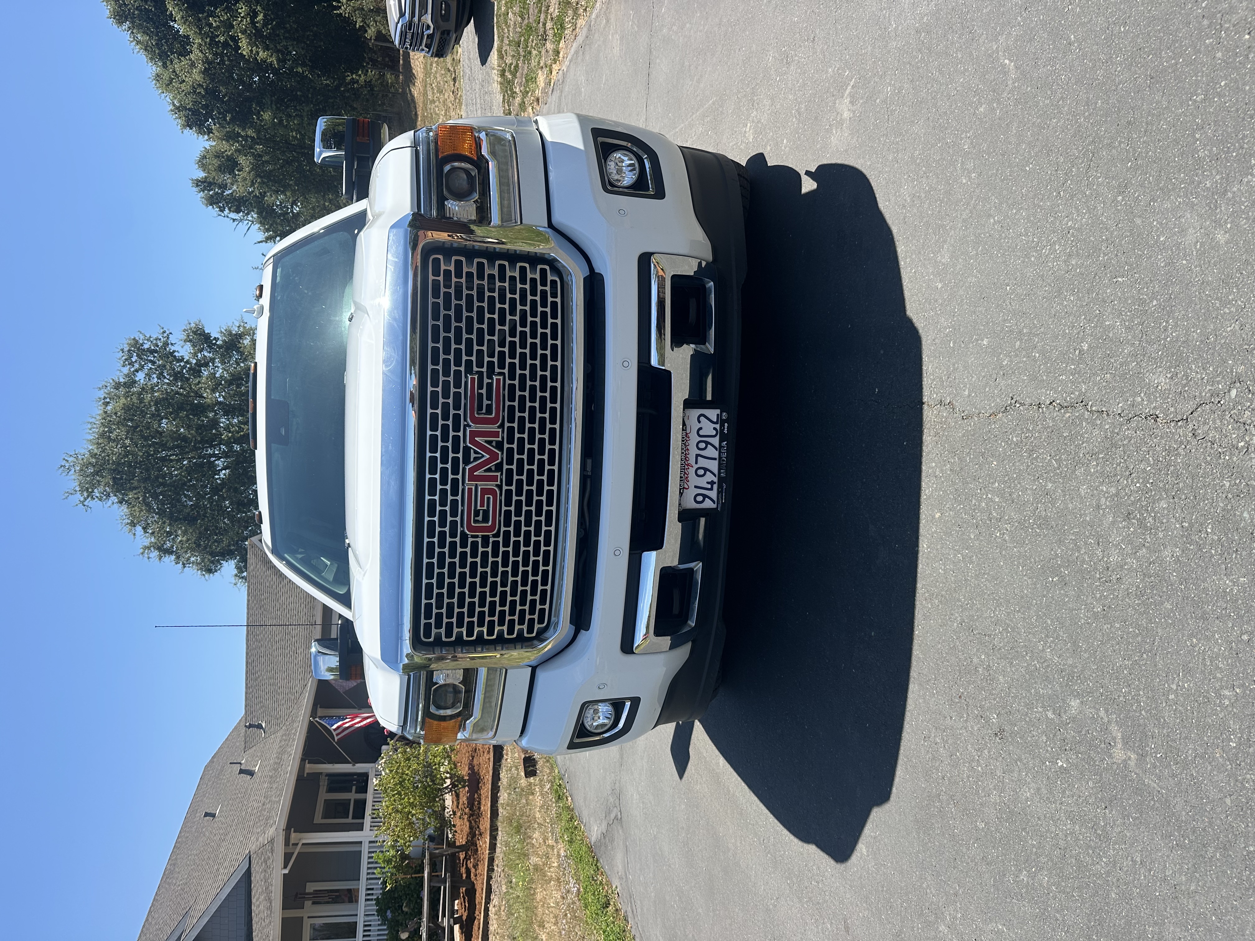 Used 2016 GMC Sierra 3500 Denali w/ Duramax Plus Package AWD/4WD image 4