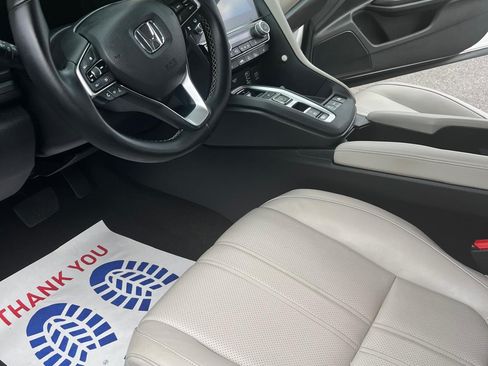 Used 2019 Honda Insight Touring image 4
