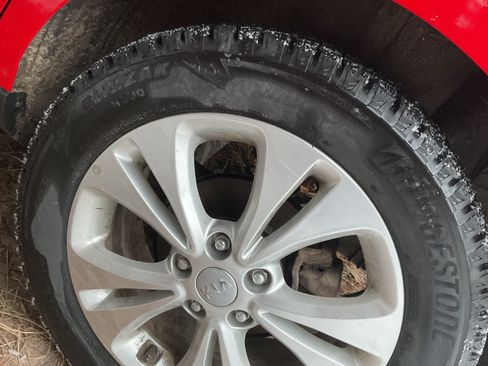 Used 2015 Kia Soul + image 6