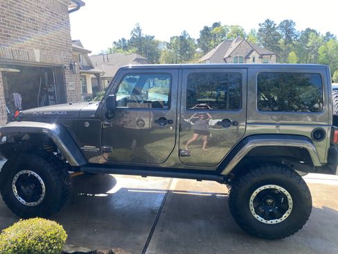 Used 2016 Jeep Wrangler Unlimited Sport w/ Quick Order Package 24S image 10