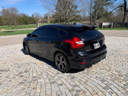 Used 2014 Ford Focus ST w/ Equipment Group 202A image 1