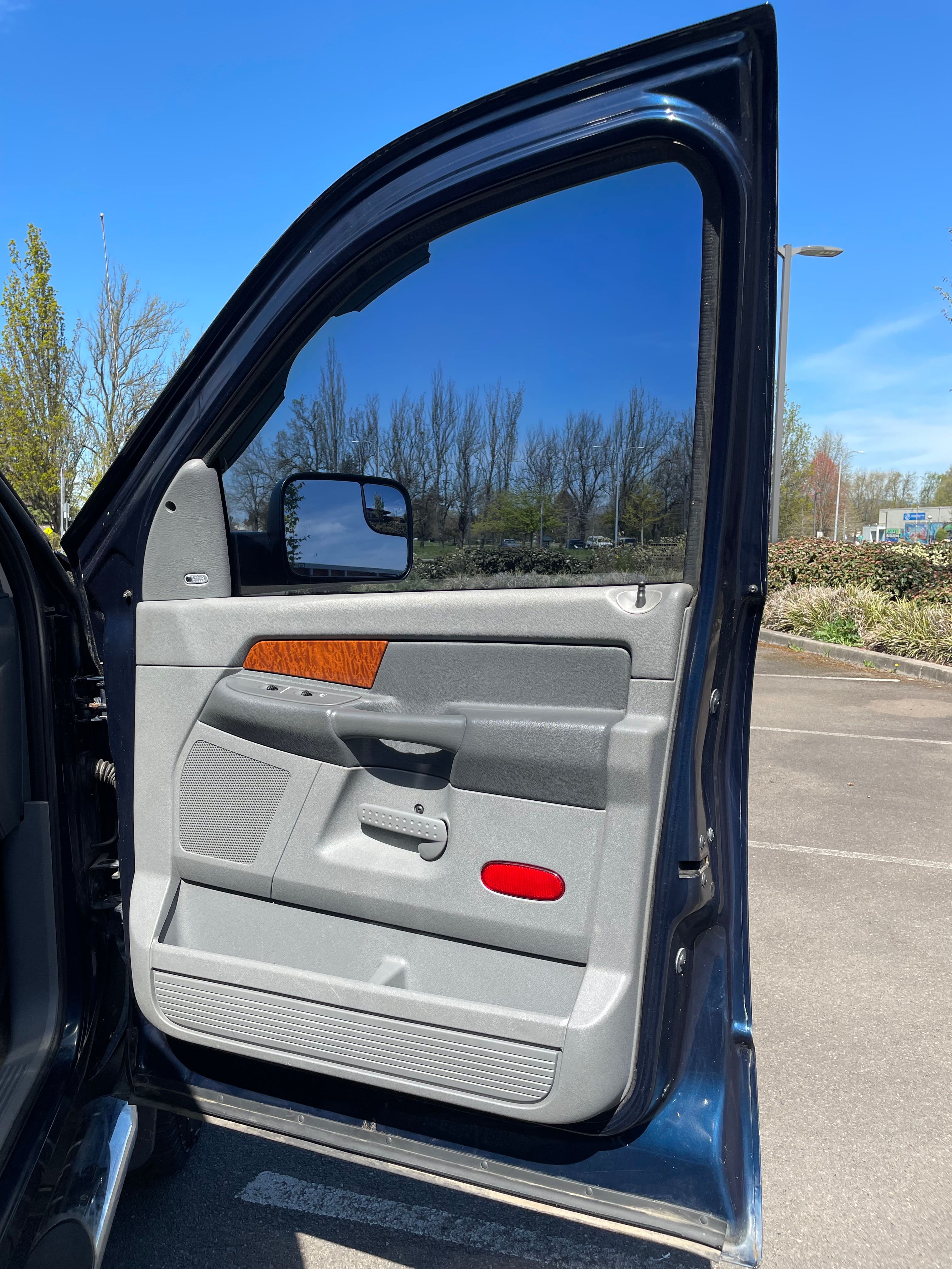 Used 2006 Dodge Ram 2500 Truck Laramie AWD/4WD image 15