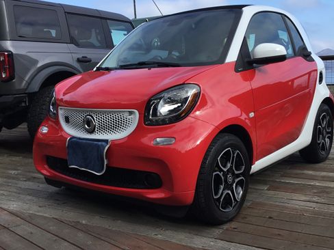 Used 2018 smart fortwo electric drive image 23