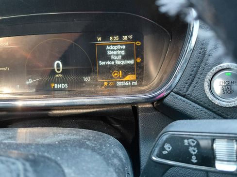 Used 2018 Lincoln Continental AWD w/ Equipment Group 500A image 12