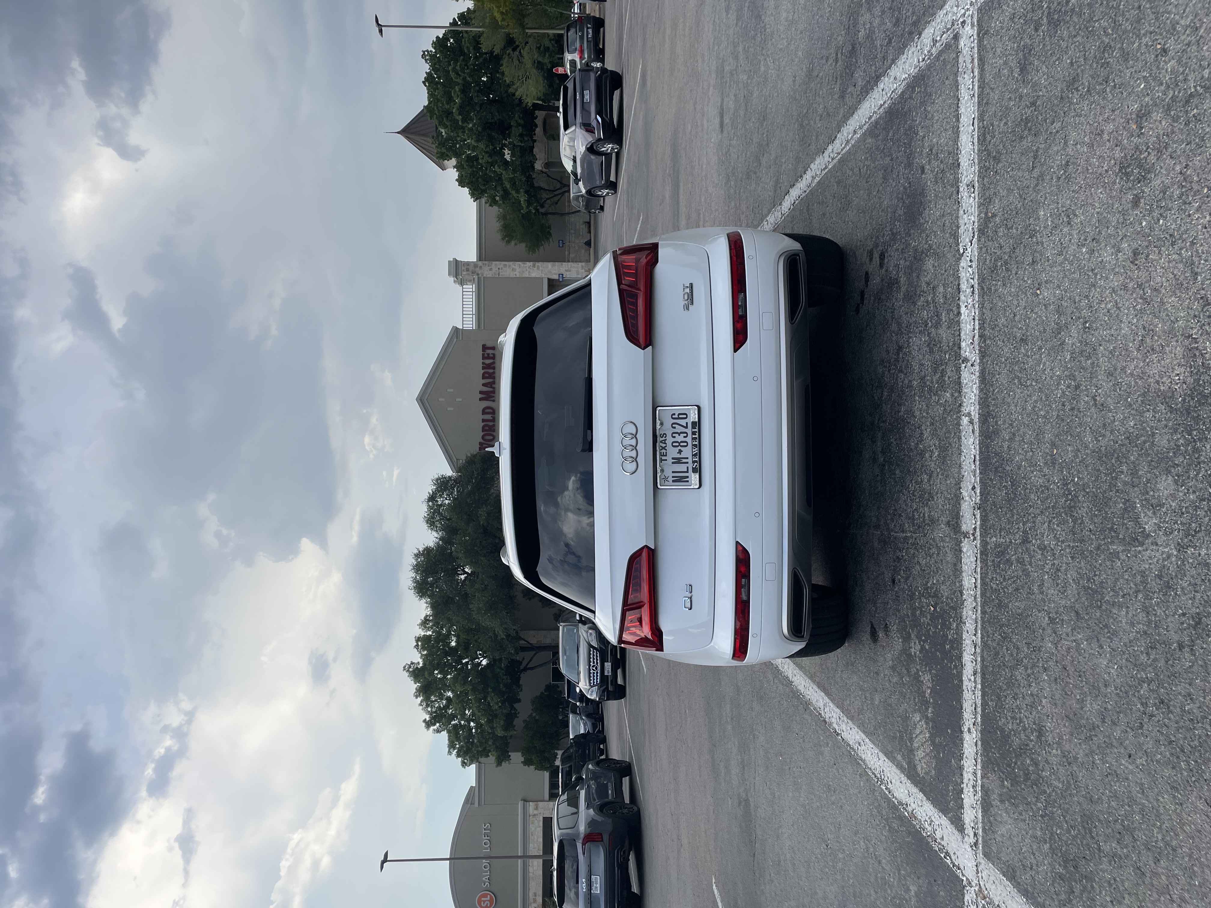 Used 2018 Audi Q5 2.0T Premium Plus w/ Premium Plus Package AWD/4WD image 6