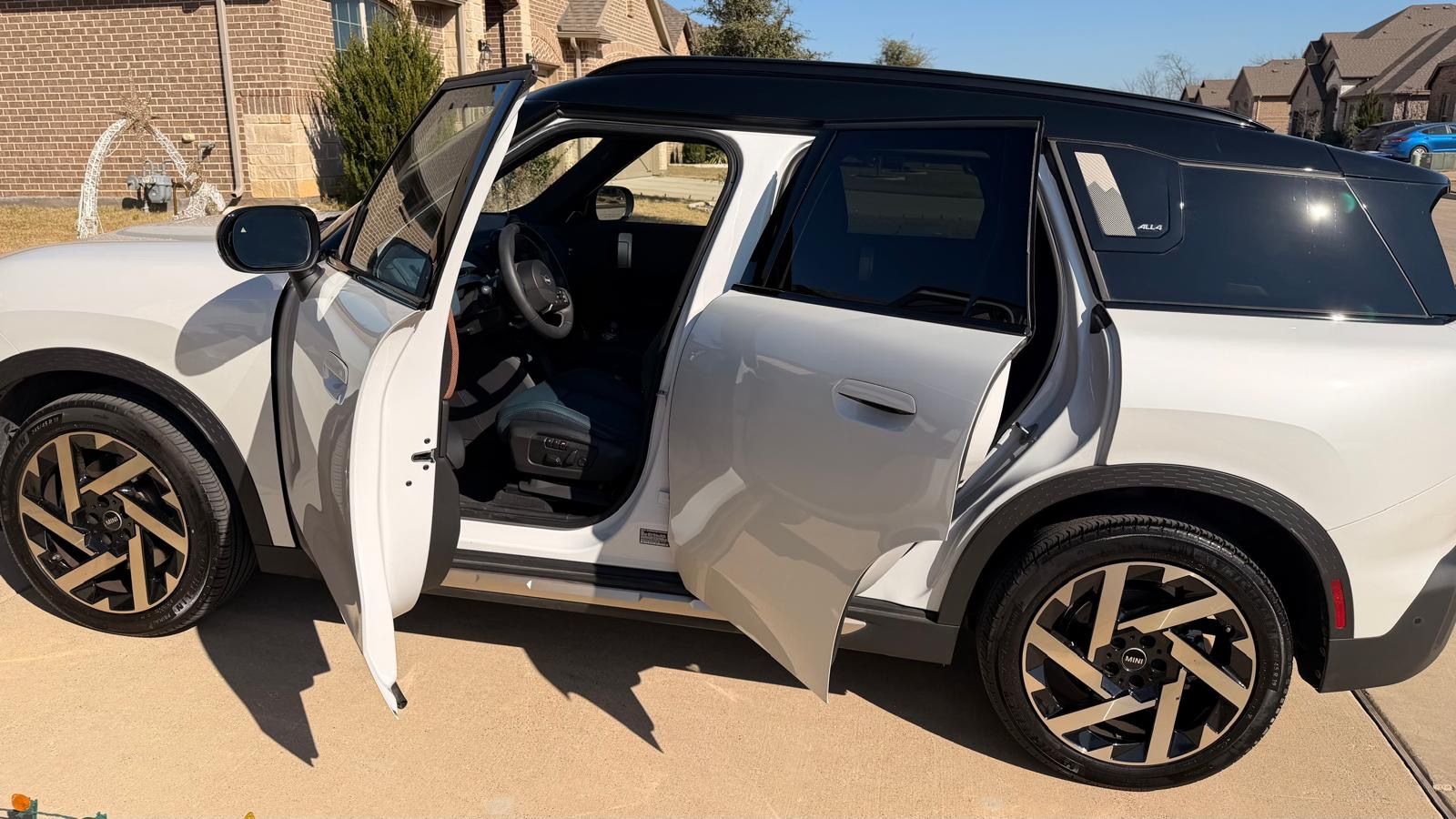 Used 2025 MINI Cooper Countryman S w/ Comfort Package Max AWD/4WD image 8