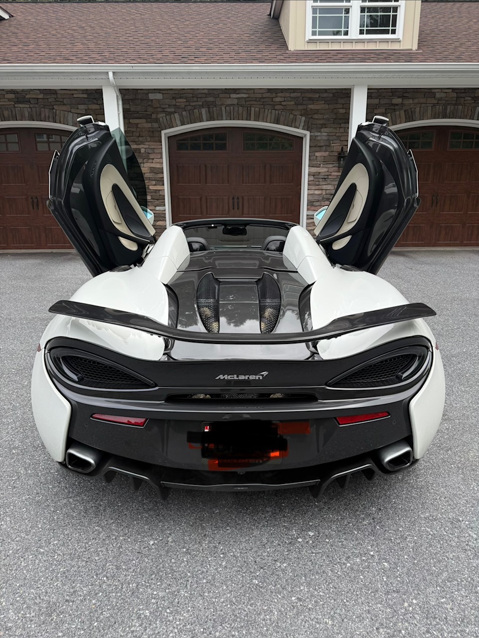 Used 2019 McLaren 570S Spider RWD image 2
