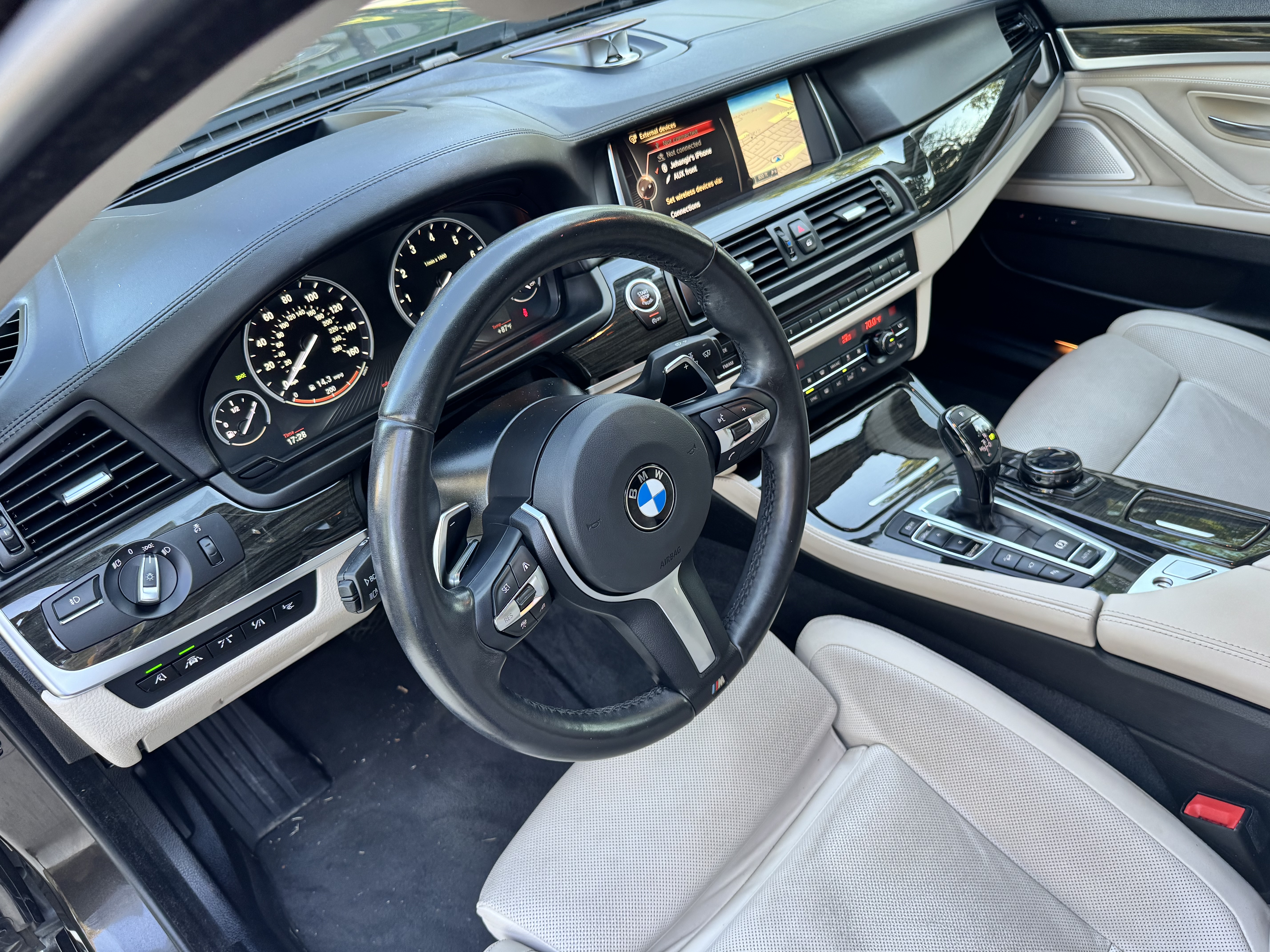 Used 2016 BMW 550i xDrive Sedan AWD/4WD image 13