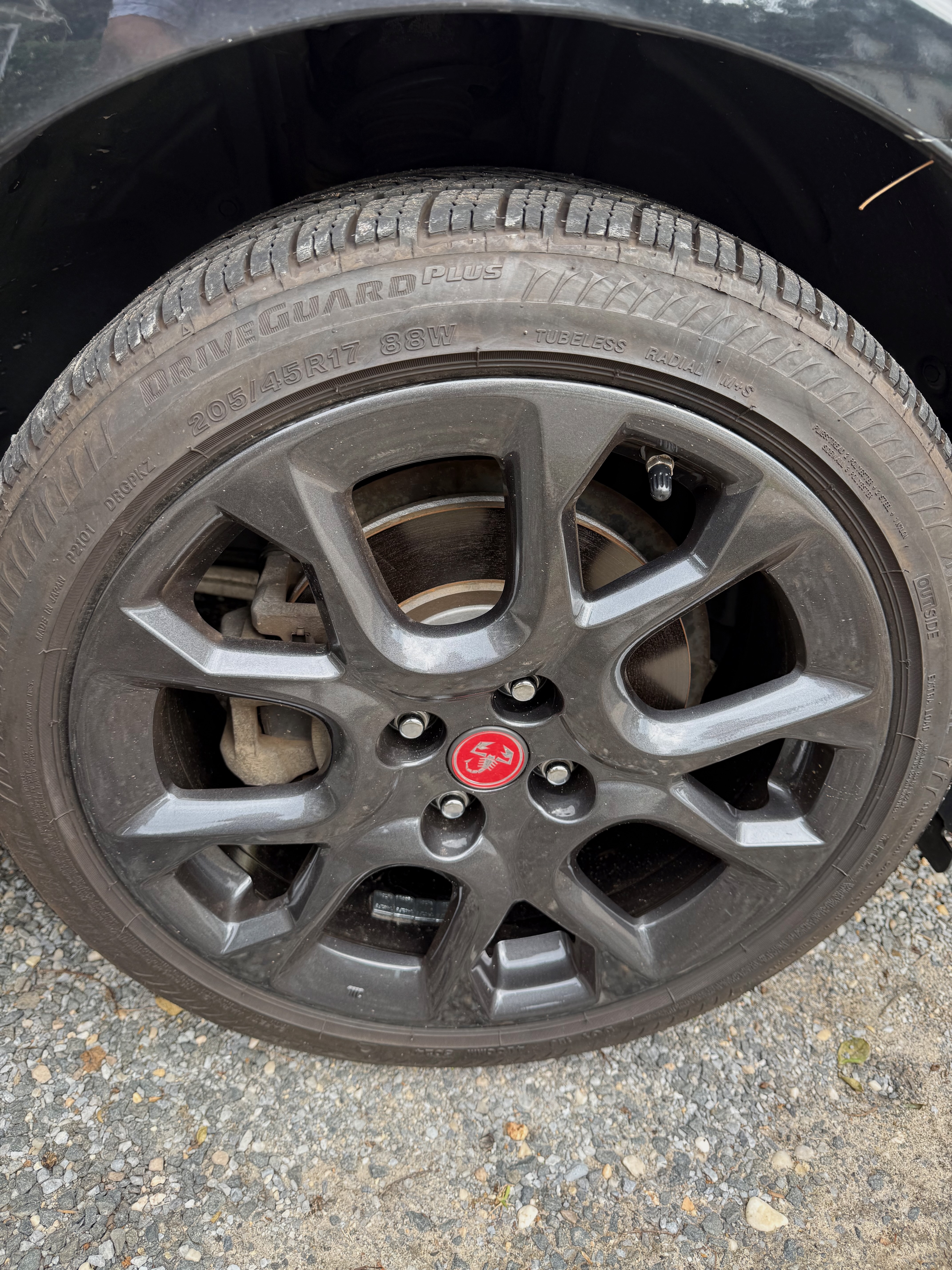 Used 2018 FIAT 124 Spider Abarth RWD image 23