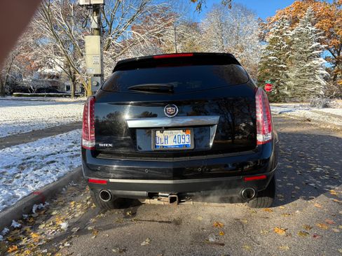 Used 2016 Cadillac SRX Performance w/ Midnight Edition Package image 10