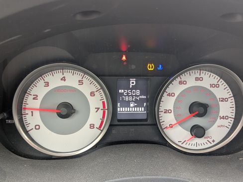 Used 2014 Subaru Impreza 2.0i Sport Limited image 1