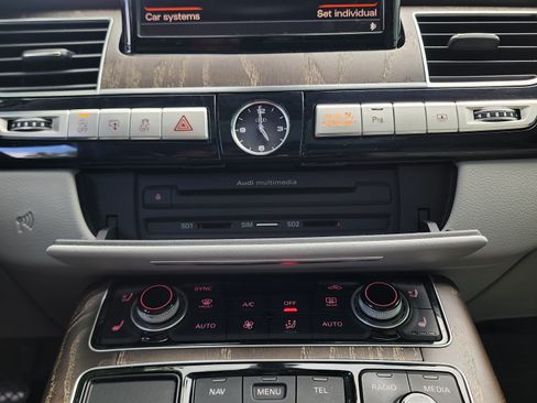 Used 2016 Audi A8 L 4.0T image 8