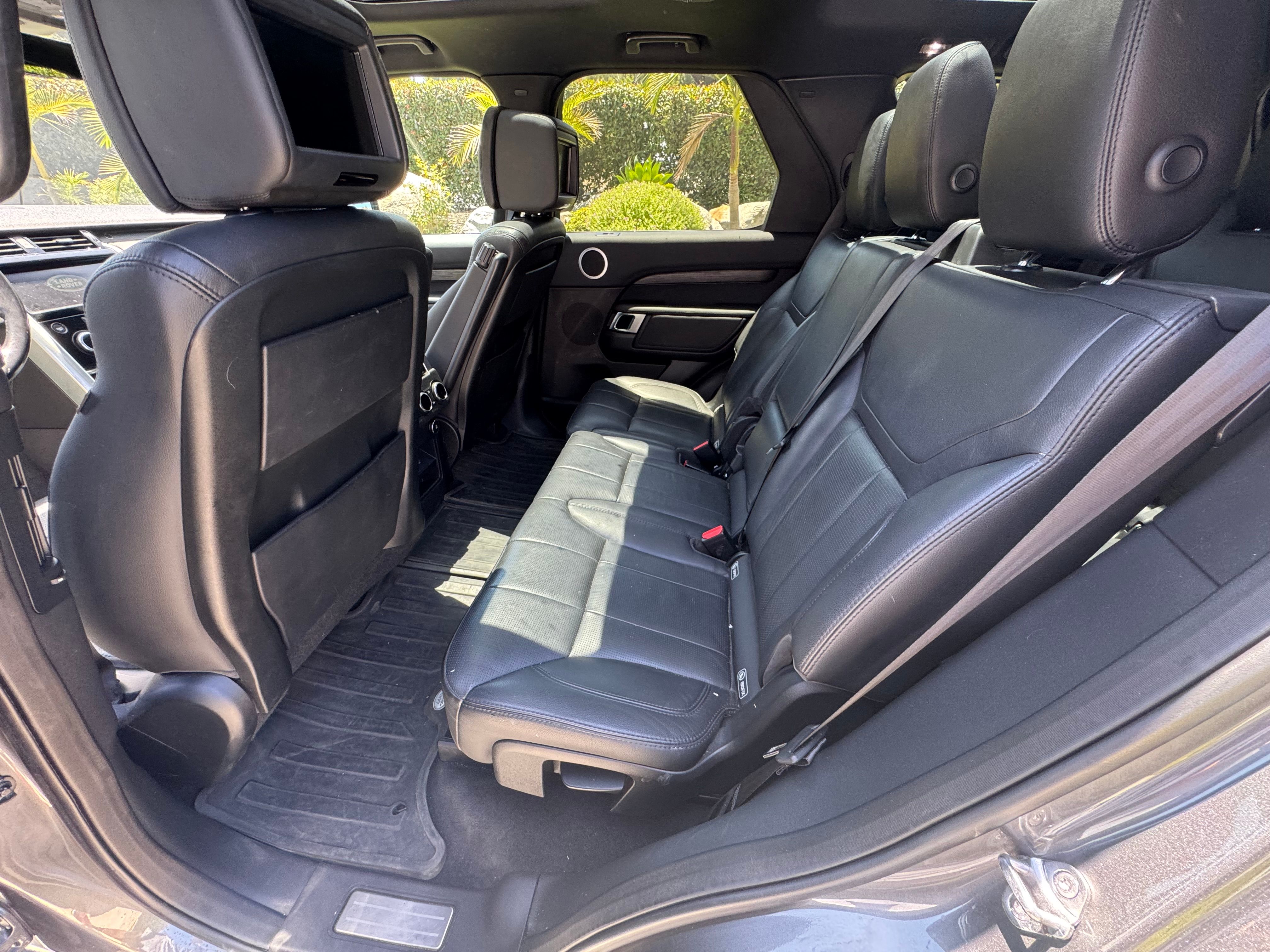 Used 2019 Land Rover Discovery HSE AWD/4WD image 6