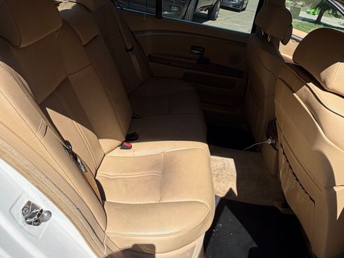Used 2005 BMW 745Li RWD image 17