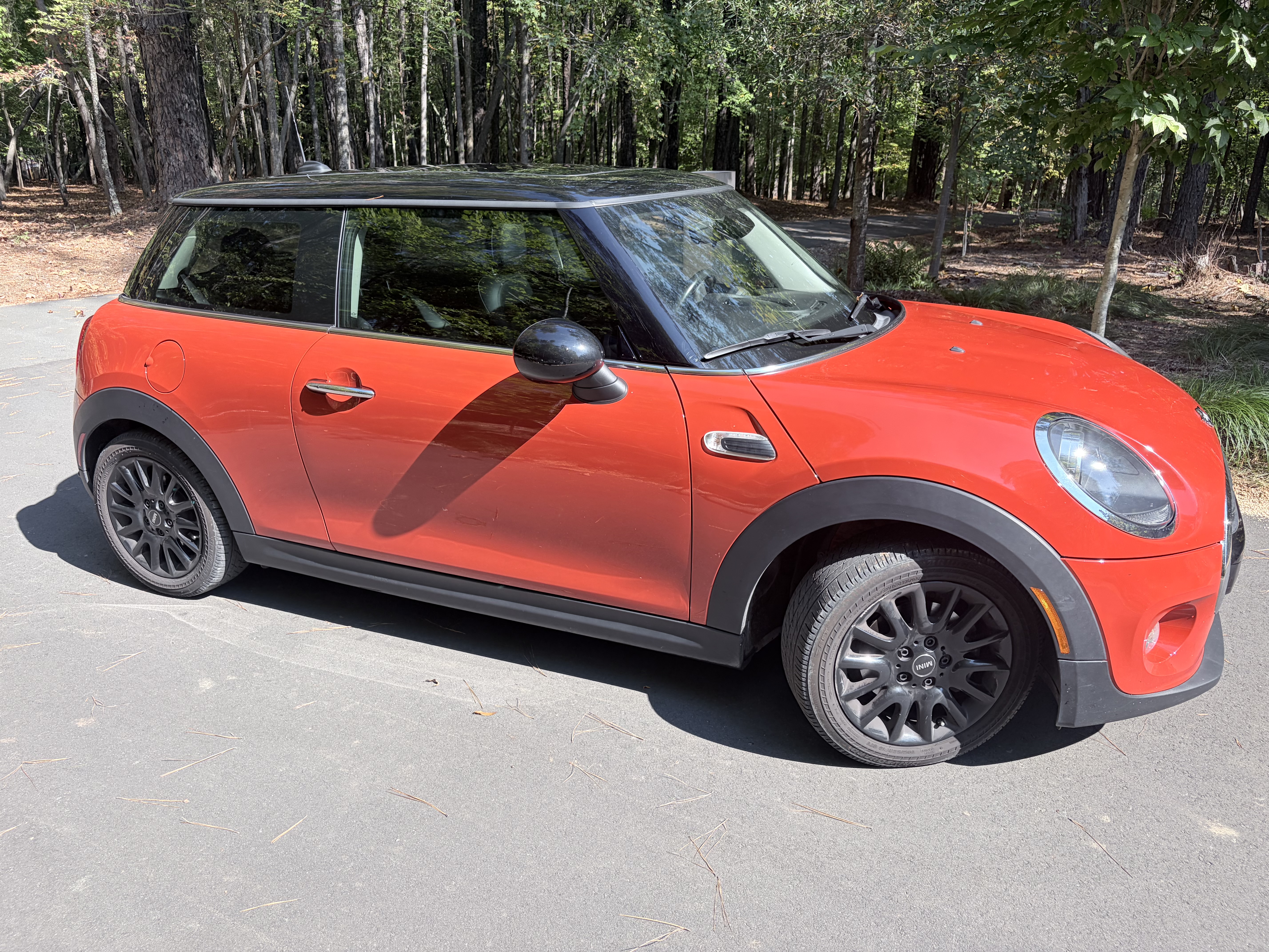 Used 2019 MINI Cooper 2-Door Hardtop FWD image 5