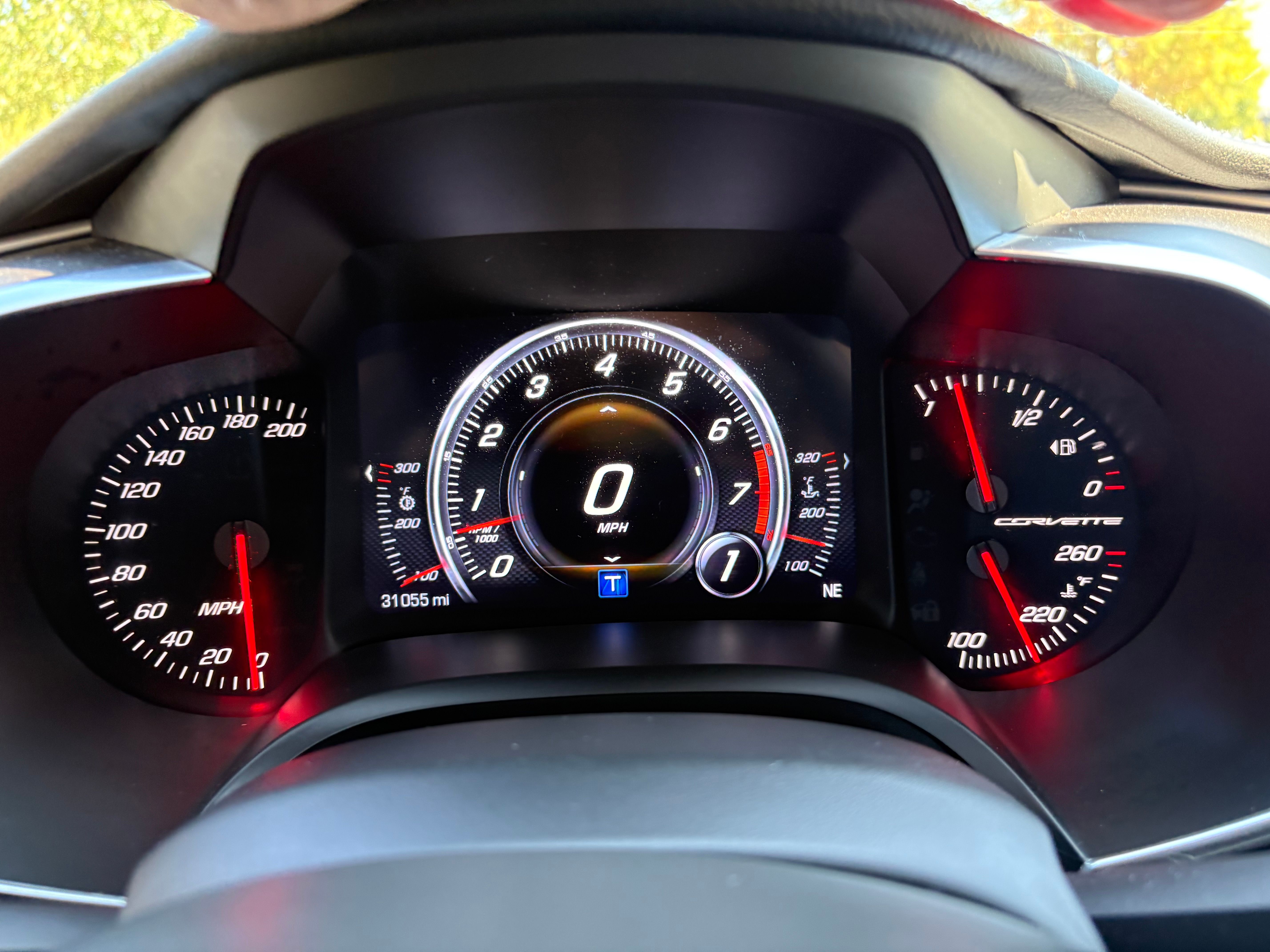 Used 2019 Chevrolet Corvette Stingray Coupe w/ Carbon Flash Badge Package RWD image 23