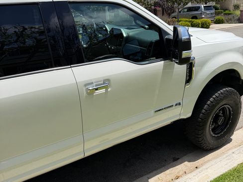Used 2022 Ford F250 Platinum AWD/4WD image 29